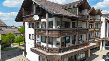Großzügige 3-Zimmer-Wohnung mit zwei Balkonen und ein Tiefgaragenstellplatz, 84508 Burgkirchen an der Alz, Wohnung