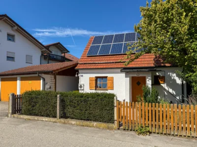 Einfamilienhaus für Paare oder kleine Familien in Hart an der Alz, 84518 Garching an der Alz, Einfamilienhaus