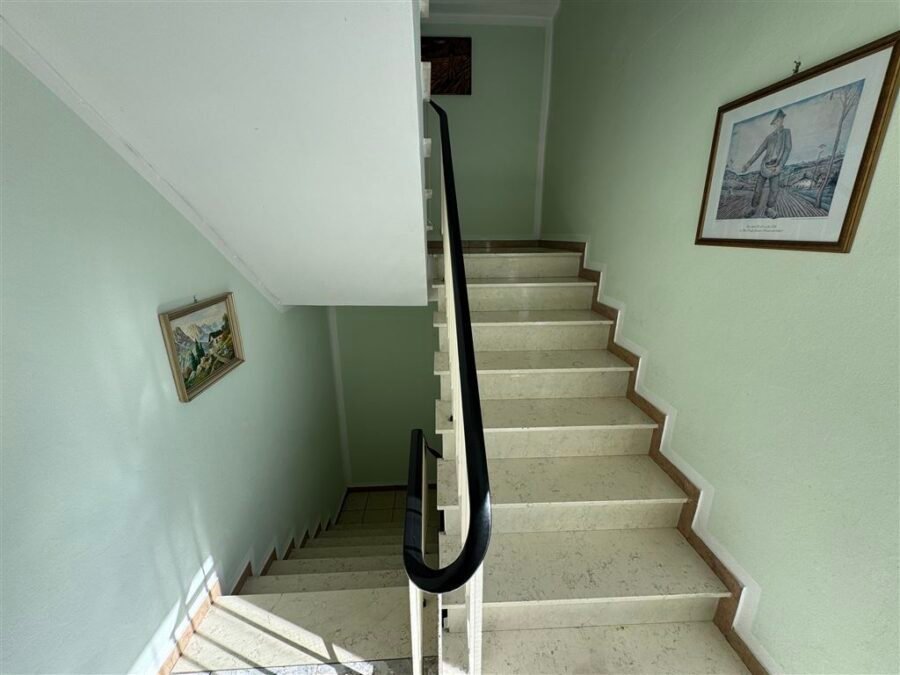 Treppenhaus 1. OG