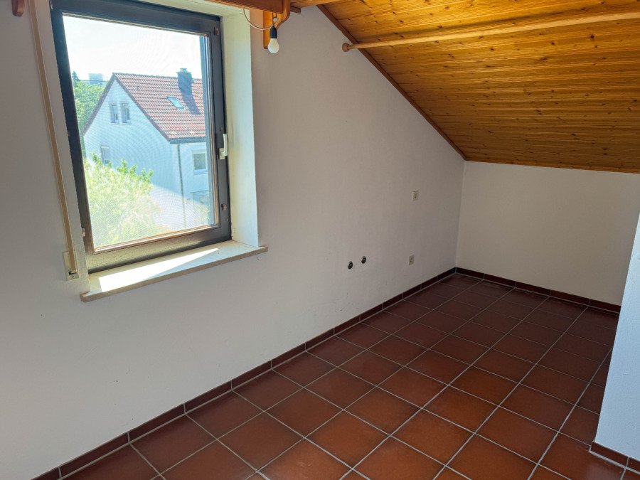 DG linkes Zimmer