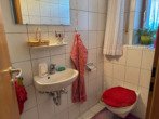 Gästetoilette - Reiheneckhaus mit Garten, Ausbaureserve im Dachgeschoss und Doppelgarage – sofort verfügbar