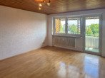 Wohnzimmer - Helle 2-Zimmer-Wohnung in der Burghauser Neustadt