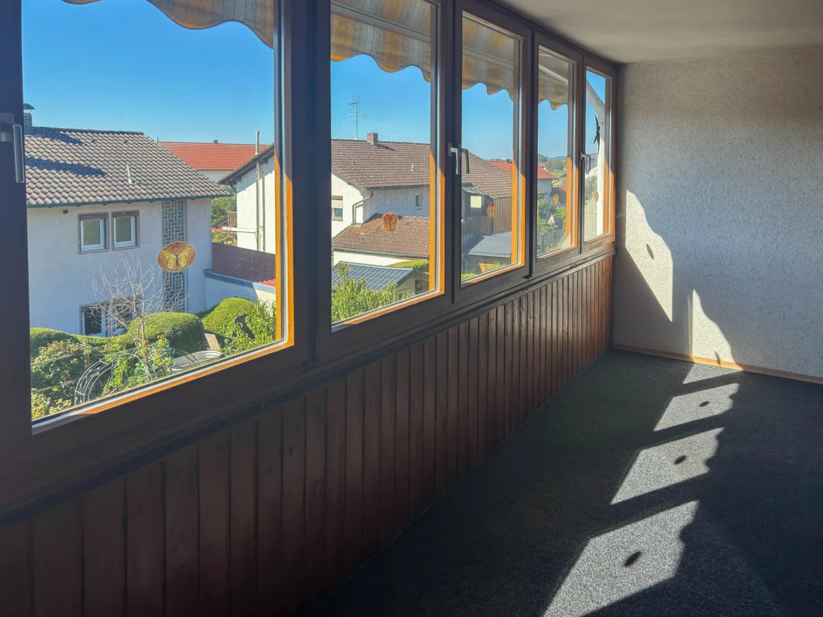 überdachter Balkon