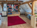 Zimmer im DG - Charmantes Stadthaus mit Ensemble-Schutz, Garage und ausgebautem Dachgeschoss in bester Zentrumslage